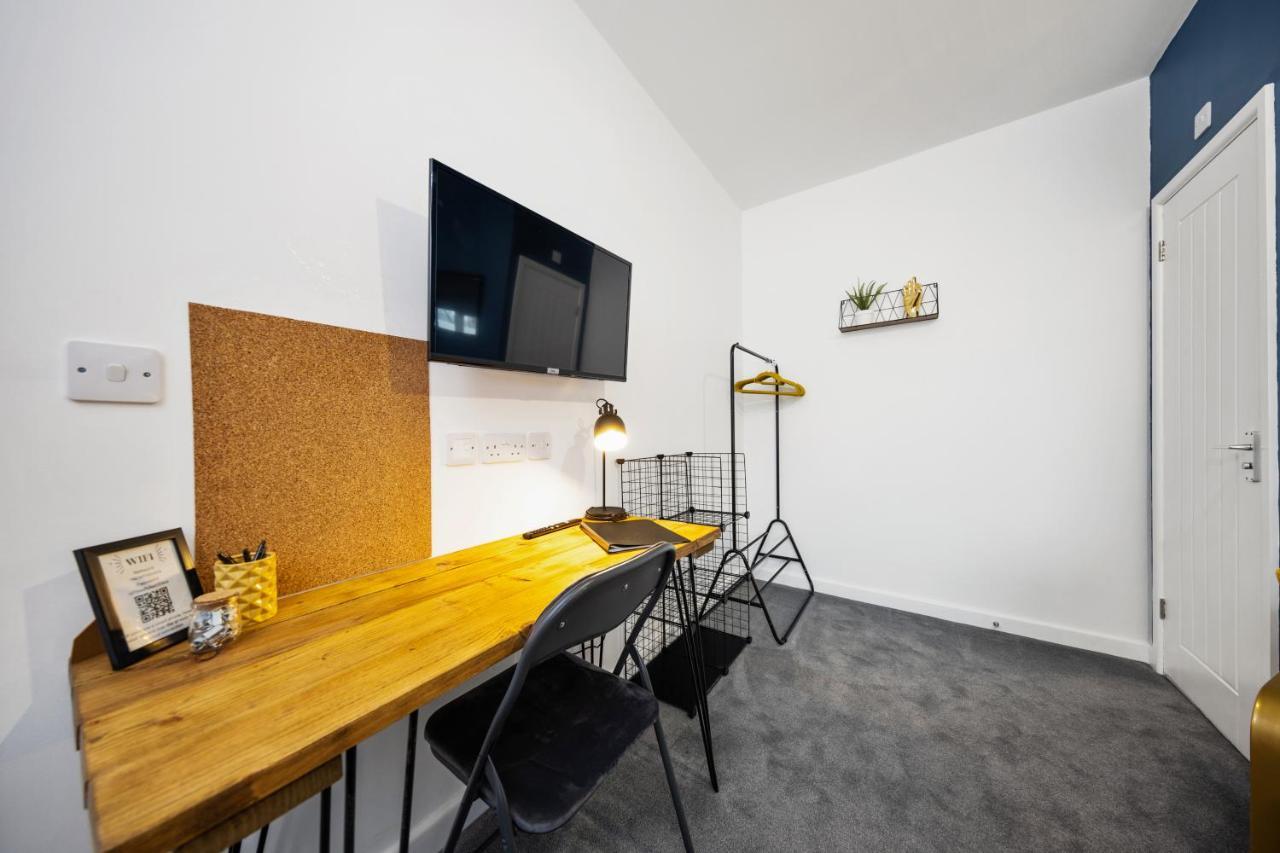 7 Bedroom House Ensuite Rooms, Fully Equipped Kitchen, Free Wifi, Tvs In All Rooms City Centre Close To A46 Inspire Homes Coventry Exterior photo