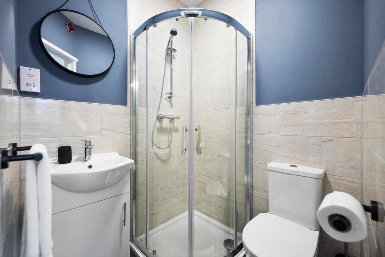 7 Bedroom House Ensuite Rooms, Fully Equipped Kitchen, Free Wifi, Tvs In All Rooms City Centre Close To A46 Inspire Homes Coventry Exterior photo
